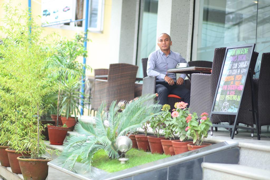 City Hotel And Suites Kathmandu Exterior foto