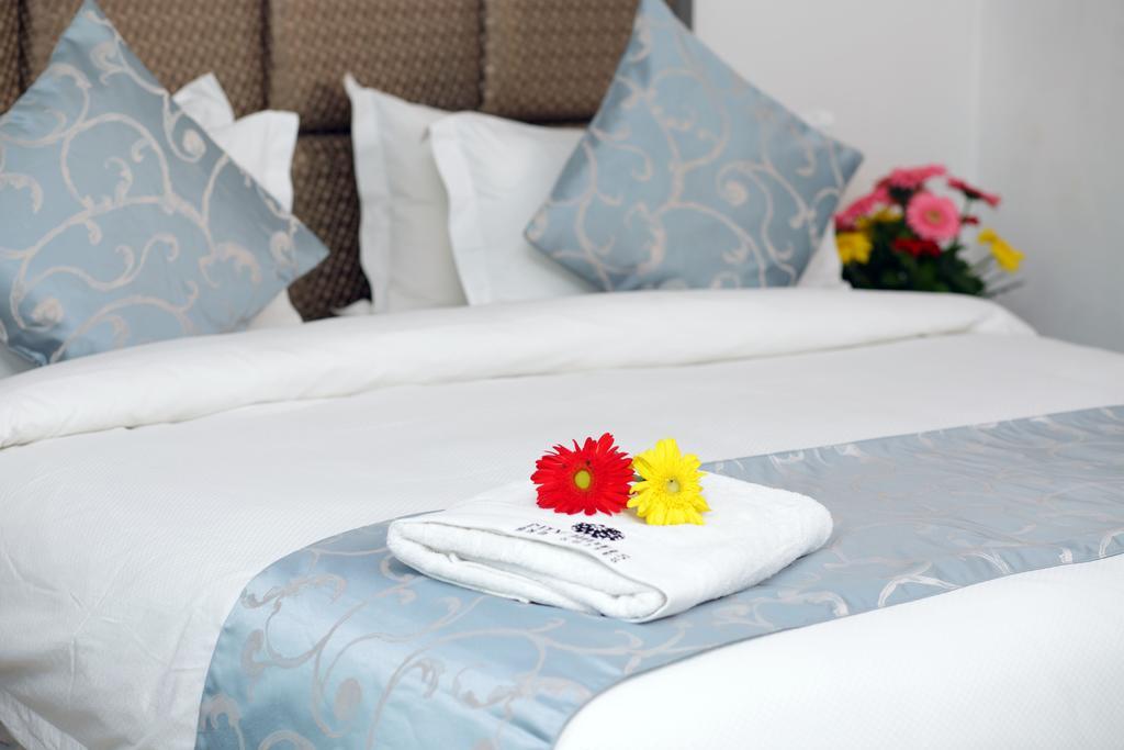 City Hotel And Suites Kathmandu Exterior foto