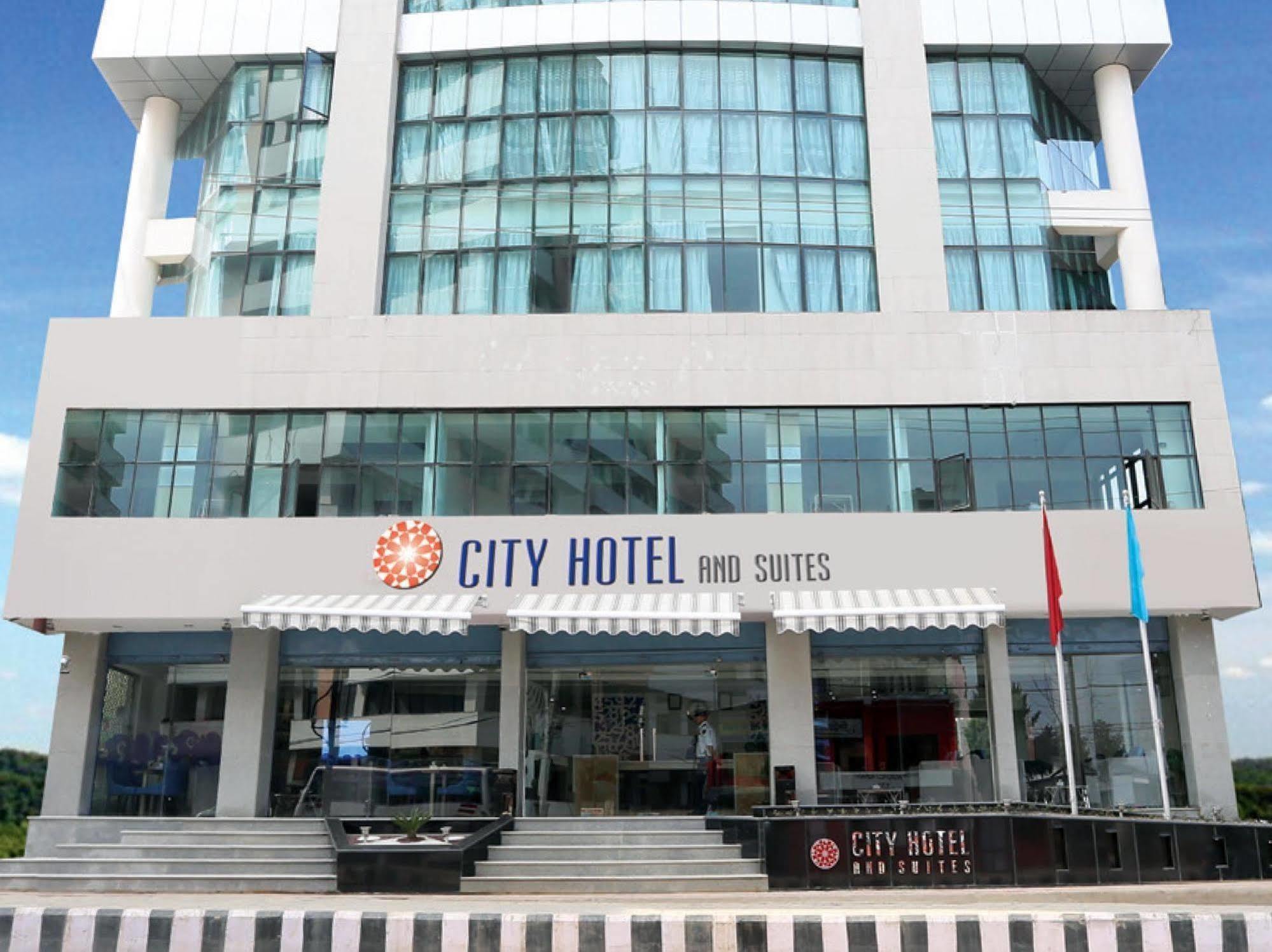 City Hotel And Suites Kathmandu Exterior foto